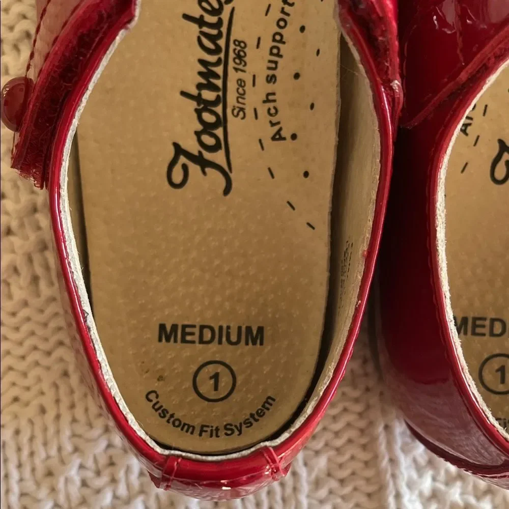 Footmates Emma Patent Leather in Richmond Red Size 1 Big Kid Medium Width